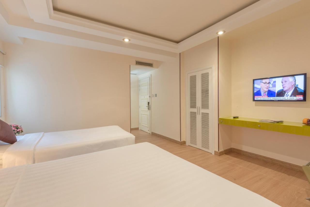 Dyn Opera Hotel Хошимин Екстериор снимка