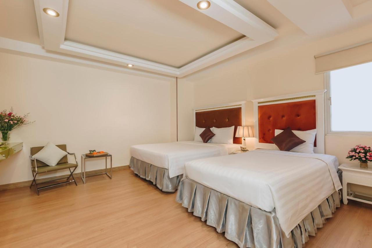 Dyn Opera Hotel Хошимин Екстериор снимка