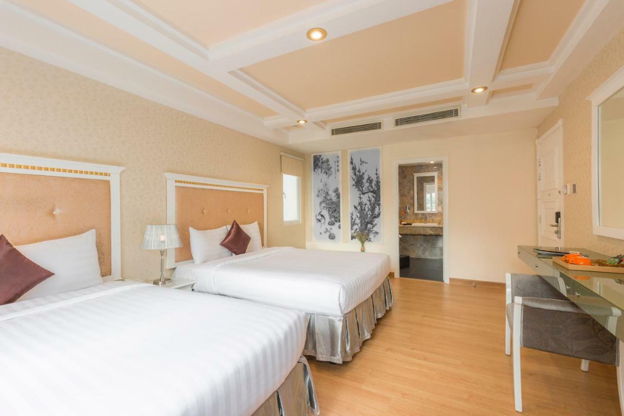 Dyn Opera Hotel Хошимин Екстериор снимка